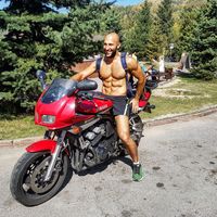 Ashur Ushanov的照片