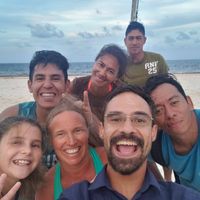 CARLOS CORNEJO的照片