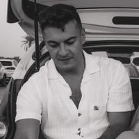 M Calisr's Photo