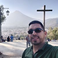 Néstor  González's Photo