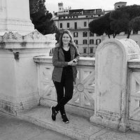 Isabelle Schirmer的照片