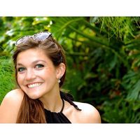 Megan Angulo的照片