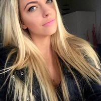 Nikol Brzobohatá的照片