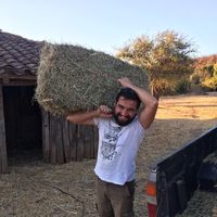 Ariel Orellana的照片