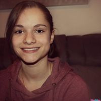 Esra Dezaam的照片