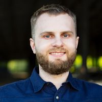 Maksym Kindiushenko的照片