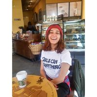 Özlem Gazcı的照片