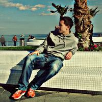 Валик Олейник的照片