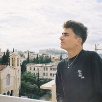 Senghor Den Manolis's Photo