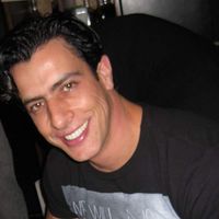 John Orestes的照片