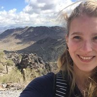 Cassandra Sherts的照片