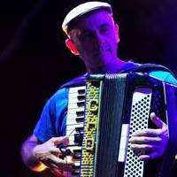 Al Patchouli的照片