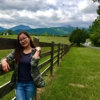 Hannah Trinh's Photo