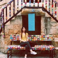 dena mombeini的照片