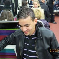 Lyes Snouci的照片