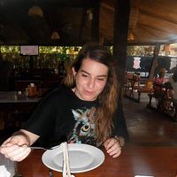 Rebecca Victor的照片