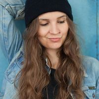 Esther Esrah的照片