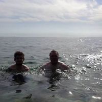 Christopher Roberts的照片