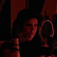 Fotos de Ursula Roomere