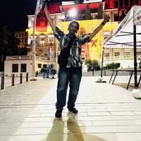 Som Alobaidi's Photo