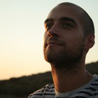 Cristian León的照片