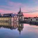 An Afternoon To Visit Chantilly And Senlis 's picture