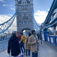 Almas Mukhtar的照片