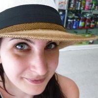 Anna Szkiva的照片