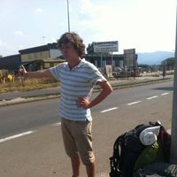 Bálint Vidos的照片