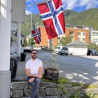 Ilias Imillou的照片