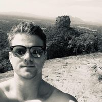 Brendan Dziama的照片