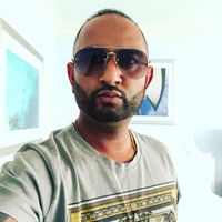 Dee Pindoria's Photo