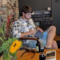 Basil Hrabar的照片