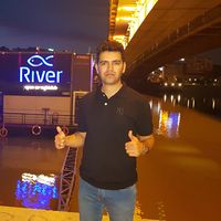 Hossein Alipour的照片