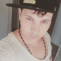 Fotos de malek tighanmine