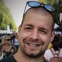 Ádám Körmendy的照片