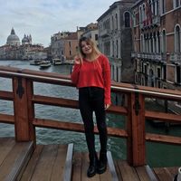 Merve ORNEK的照片