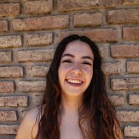 María Canessa的照片