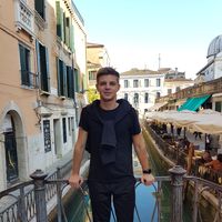 Oleksandr Fostiuk的照片