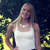 Anett Hollas's Photo