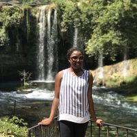 Eizabeth Ade's Photo