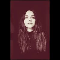 Barbara Dekker的照片