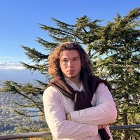 Andrei Pustovalov's Photo