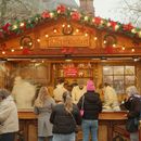 Walk around on Christmas evening's picture