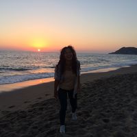 Meryem Akkurt的照片