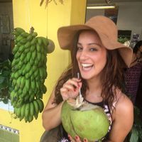 Demet Cavildak的照片