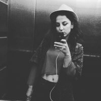 Mevsim Abalı的照片