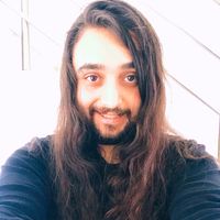 Damra Güneri的照片