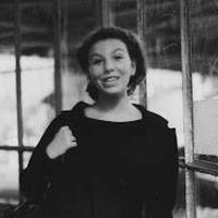 Ella Bellone的照片