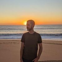 César González's Photo